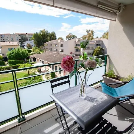 Modern Spacious 1 Bed With Pool Close To Антиб